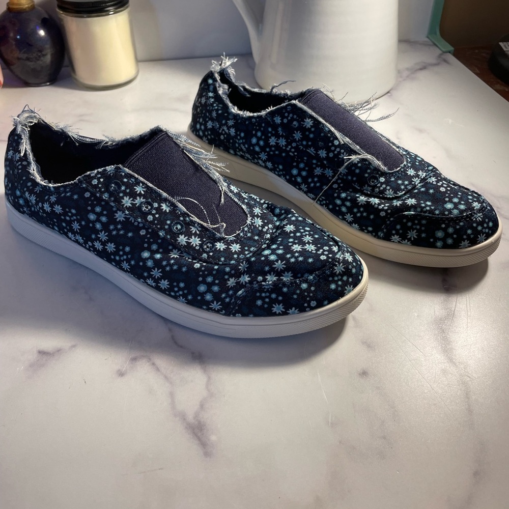 Spence slip on shoes sz 9 women’s